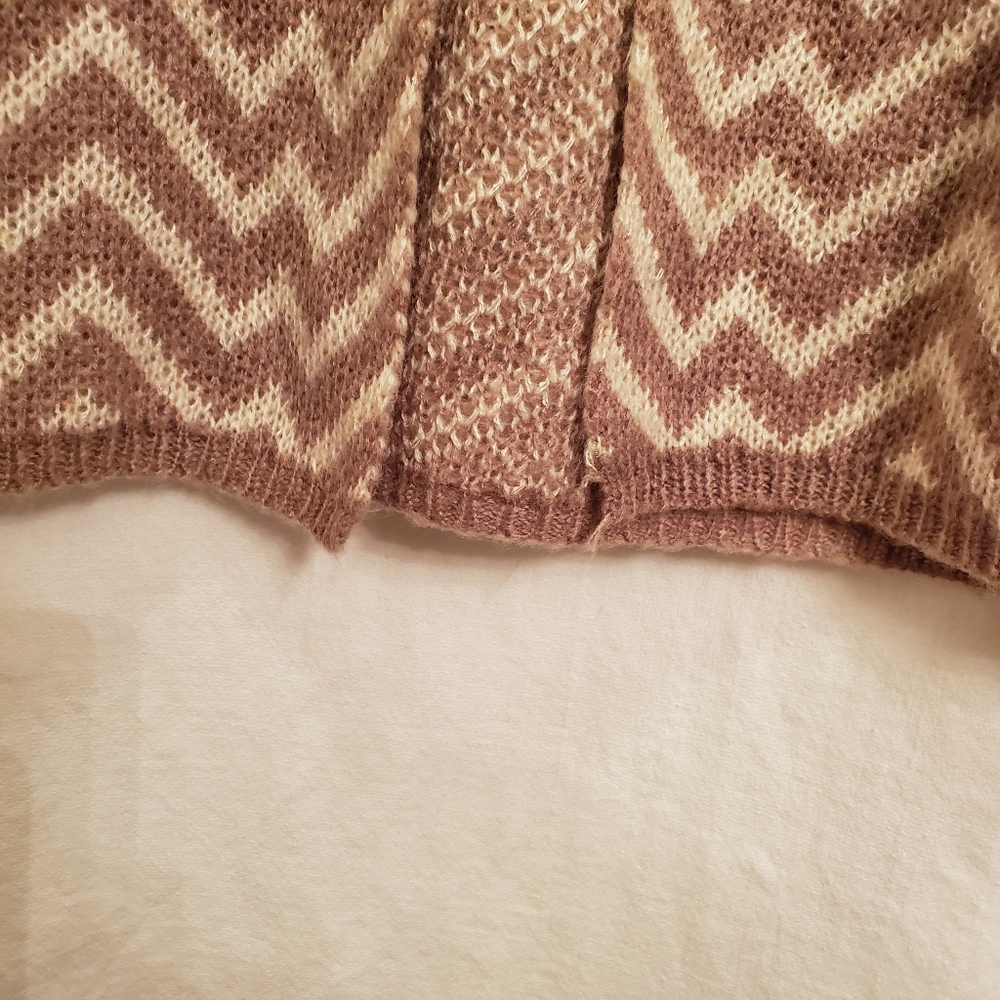 Forever 21 Chevron Pattern Long Cardigan - Picture 8 of 8